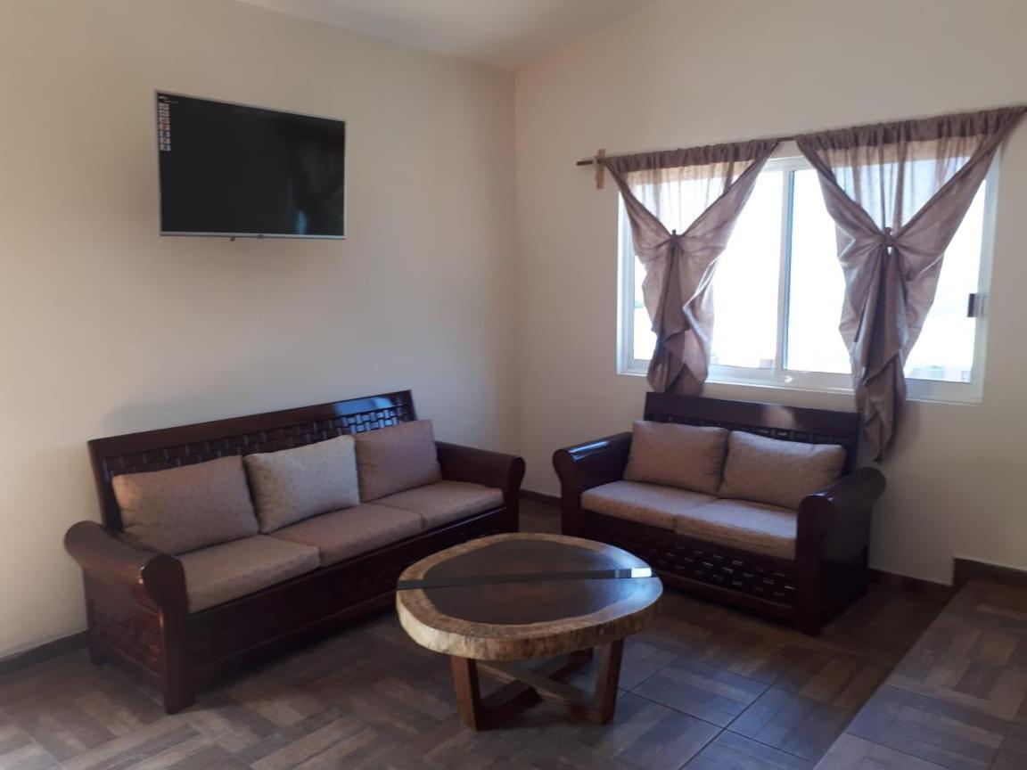 Casa Victoria Hotel Сиуатанехо Екстериор снимка
